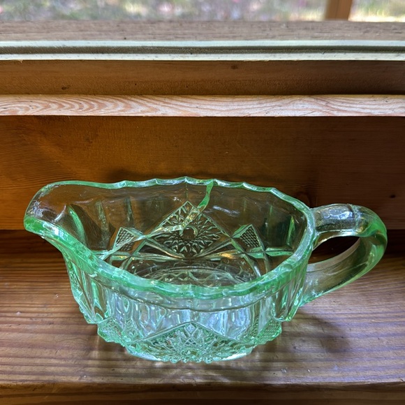 Depression Glass, Sugar Bowl& Creamer Set Creamer Cracked, Vaseline Glass Green - Picture 13 of 13